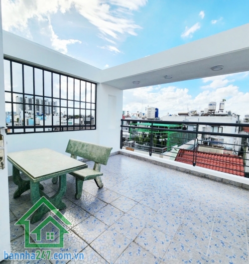 CHỈ 6,38 TỶ - SIÊU PHẨM TÂN PHÚ – NHÀ 5 TẦNG HXH TÂN SƠN NHÌ – SHR CÔNG CHỨNG NGAY Diện tích: 37m2, DTSD: 185m2. ngang đẹp. (4.2 X 9)m  Kết cấu: 5 tầng BTCT  kiên cố, gồm 5PN, 4WC, tối ưu công năng.