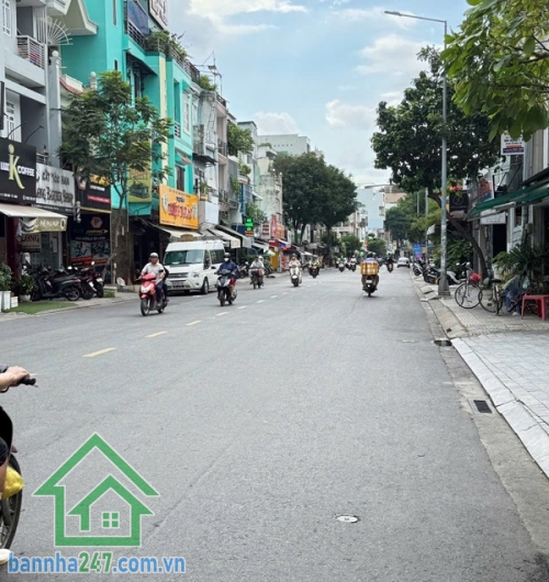 CHỈ 12,8 TỶ - BÁN NHÀ MẶT TIỀN LÔ GÓC VƯỜN LÀI – KINH DOANH SIÊU ĐỈNH DT: 4x20m, vuông vức chuẩn A4. 1 trệt 1 lửng, nhà kiên cố, vào ở ngay. Lô góc 2 mặt thoáng, vị trí đắc địa. 