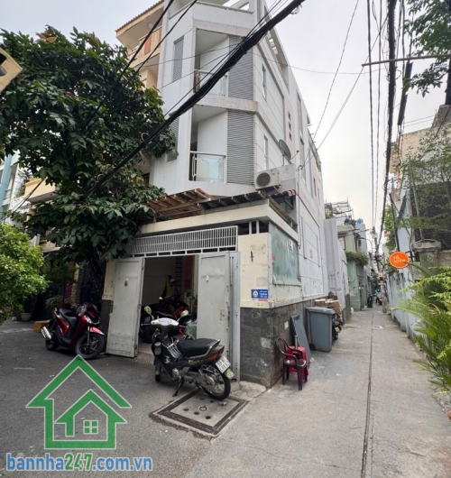 Chỉ 8.1 TỶ - CĂN GÓC 3 MẶT TIỀN – HẺM Ô TÔ – TÂN BÌNH - GIÁP QUẬN 10. Diện tích thực tế 76m², công nhận 46m² – nở hậu 5.1m. Nhà 1 trệt 2 lầu + sân thượng