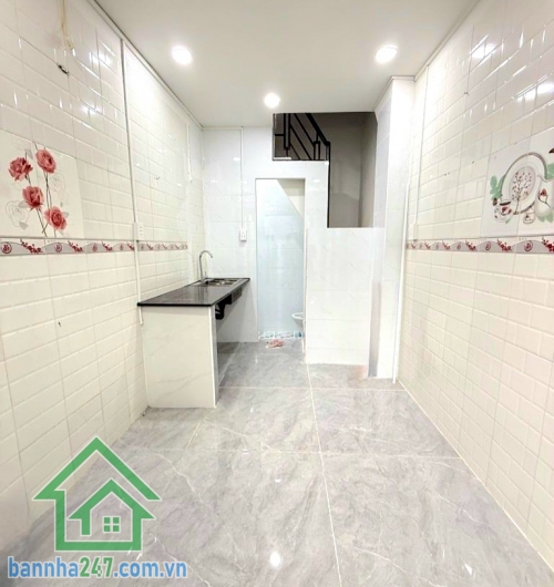 CHỈ 2,2 TỶ (TL) – TRUNG TÂM QUẬN 11 – NHÀ MỚI 3 TẦNG – DTSD: 33M² - 2PN – 3WC – SỔ 2025 – Ở NGAY * Kết cấu: 1 trệt 2 lầu, 2 phòng ngủ – 3 WC, nhà mới 100%