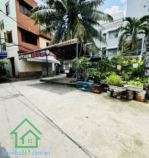 NHÀ MỚI LẠC LONG QUÂN - ÂU CƠ TÂN BÌNH – HẺM XE HƠI – 47M2 NỞ HẬU – NGANG 4.6M – 2 TẦNG – CHỈ 5.4 TỶ TL Diện tích: 47m2, ngang 4.4m nở hậu đẹp. Kết cấu: 1 trệt + 1 lầu. 3PN - 2WC. 