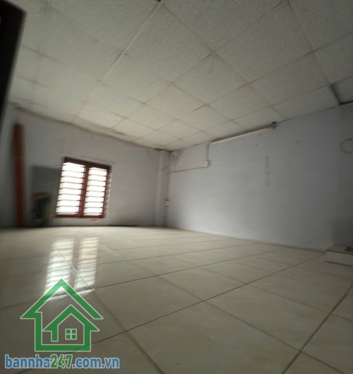 LÊ VĂN QUỚI – CĂN GÓC 2 MẶT HẺM 6M – 72M² – 6.5 TỶ DT: 4.6 x 16m – Căn góc 2 mặt hẻm 6m cực thoáng, không lộ giới (theo QH mới). Hiện trạng nhà C4 chia làm 3 căn cho thuê. 