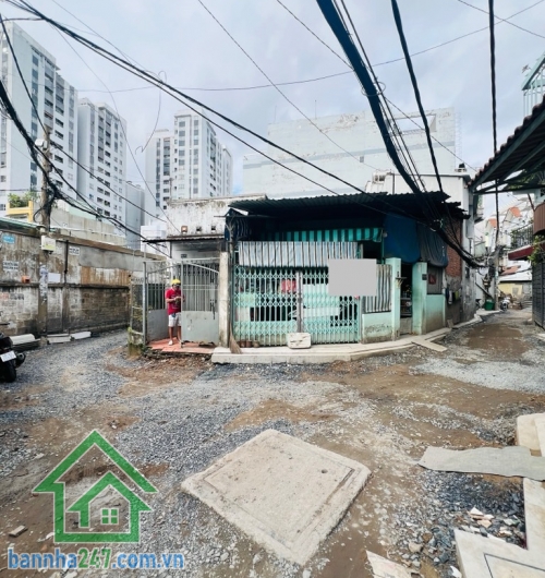 GÓC 2 MẶT TIỀN – HẺM XE HƠI ÂU CƠ – TÂN BÌNH – 62M² – CHỈ 4,99 TỶ Vị trí vàng: Giữa Lũy Bán Bích và Âu Cơ – hẻm xe hơi 1 sẹc, góc 2 mặt tiền cực thoáng. Hẻm đang tráng nhựa.