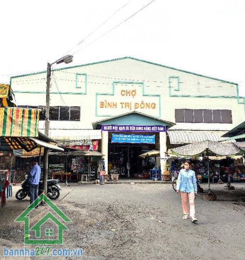 MẶT TIỀN BÌNH TÂN – 194M² – THU NHẬP HƠN 20TR/TH – CÁCH CHỢ 200M Vị trí đắc địa: Cách chợ Bình Trị Đông 200m, ngay đoạn sầm uất Trương Phước Phan, gần BX Miền Tây. 
