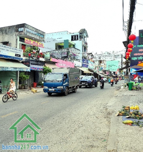 MẶT TIỀN BÌNH TÂN – 194M² – THU NHẬP HƠN 20TR/TH – CÁCH CHỢ 200M Vị trí đắc địa: Cách chợ Bình Trị Đông 200m, ngay đoạn sầm uất Trương Phước Phan, gần BX Miền Tây. 