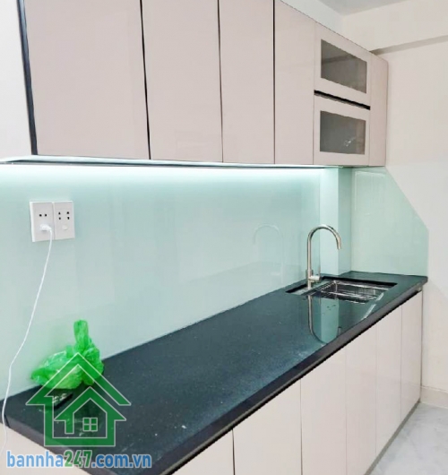 CHỈ 3,65 TỶ – NHÀ 4 TẦNG BTCT – SÁT AEON TÂN PHÚ – HẺM 3M – 3 PHÒNG NGỦ – 4WC Diện tích: 21.2m² (DTXD: 18.1m², DTSD: 72m²) Kết cấu: 1 trệt, 3 lầu, sân thượng, 3PN – 4WC