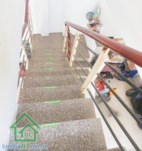 NHỈNH 4 TỶ - TÂN PHÚ - NHÀ NGANG 8.2M – 37m² (2 TẦNG) – 20M RA CÁCH MẠNG. Diện tích: 37m² (8.2 x 5m), sổ hồng riêng. Thiết kế: 1 trệt, 1 lầu, gồm 2 PN, 2 WC,