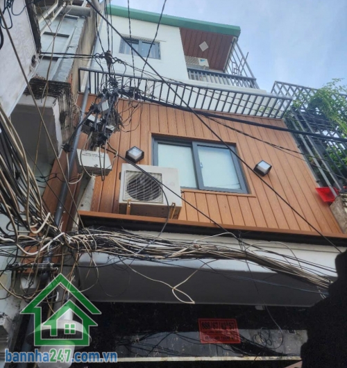CHỈ 3,2 TỶ – NHÀ 3 TẦNG, HẺM THÔNG – THÀNH MỸ, TÂN BÌNH - 2PN, 2WC * DT: 16m² (3.2x5m), 1 trệt 2 lầu, 2PN, 2WC * Hẻm 2.5m thông, khu an ninh, dân trí cao. 