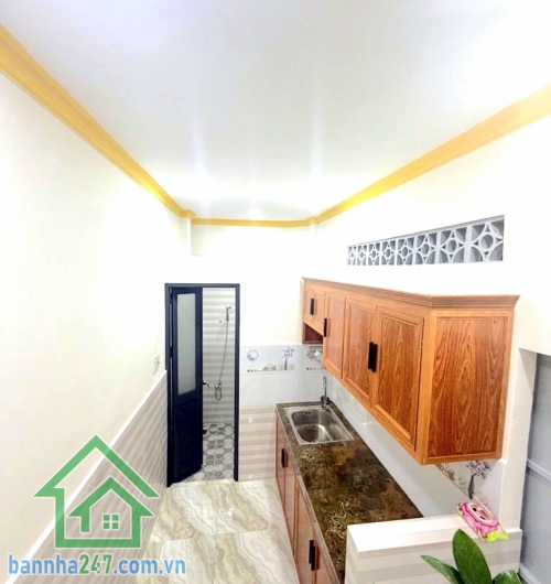 CHỈ 2.75 TỶ – SIÊU PHẨM 2 TẦNG MỚI – SÁT MẶT TIỀN LÊ ĐẠI HÀNH – SỔ RIÊNG – DT 21M² (DTSĐ 42M²) * Kết cấu 2 tầng: 2PN – 2WC * Nhà mới cứng, chủ tặng 2 máy lạnh