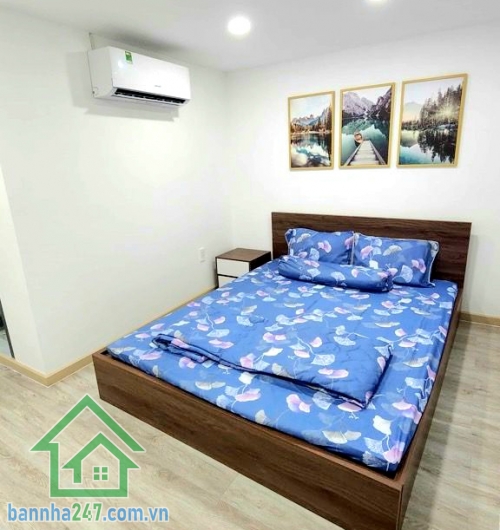 CHỈ 4.9 TỶ – HXH THÔNG HƯƠNG LỘ 2 – 40M² – 3PN – 3WC – NHÀ ĐẸP ĐỦ CÔNG NĂNG * Diện tích: 4 x 10m – 40m² * Kết cấu: 2 tầng**, 3 phòng ngủ, 3WC * Hẻm xe hơi thông Mob 0933144037