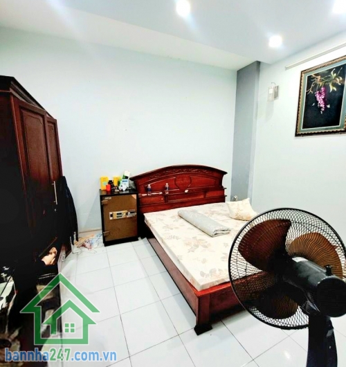 CHỈ 8,1 TỶ (TL) - BIỆT THỰ MINI 3 TẦNG – NGANG 8M HIẾM – XE TẢI TRƯỚC NHÀ - 4PN - 4WC - NGAY NGÃ TƯ BỐN XÃ – GIÁP TÂN PHÚ & Q11 Diện tích: 8 x 12m – vuông vức