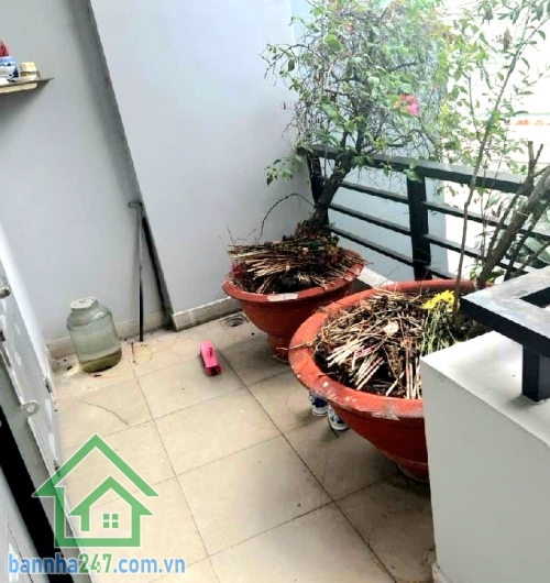 CHỈ 8,1 TỶ (TL) - BIỆT THỰ MINI 3 TẦNG – NGANG 8M HIẾM – XE TẢI TRƯỚC NHÀ - 4PN - 4WC - NGAY NGÃ TƯ BỐN XÃ – GIÁP TÂN PHÚ & Q11 Diện tích: 8 x 12m – vuông vức
