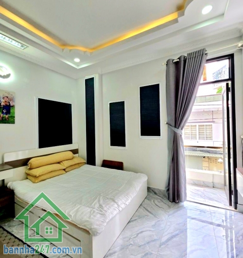 CHỈ 8,4 TỶ – NHÀ 5 TẦNG BTCT – HẺM XE TẢI – SÁT MẶT TIỀN BÌNH THỚI – TRUNG TÂM Q11 - 3PN - 4 WC Đường Bình Thới – Quận 11 Vị trí sầm uất, vài bước ra mặt tiền