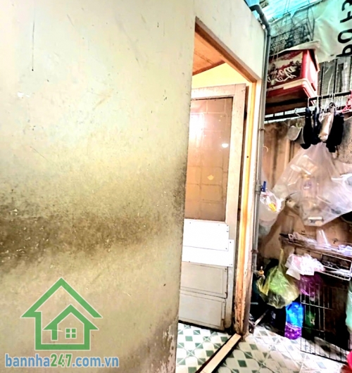 NHÀ QUẬN 10 – CHỈ 5 TỶ - DT: 36/39m² – HXH THÔNG – SÁT MẶT TIỀN HOÀ HẢO – NHÀ MỘT ĐỜI CHỦ – TIỆN XÂY MỚI Kết cấu hiện hữu: 1 trệt + 1 lửng + 1 lầu BTCT 3PN - 2WC