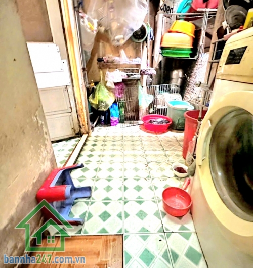 NHÀ QUẬN 10 – CHỈ 5 TỶ - DT: 36/39m² – HXH THÔNG – SÁT MẶT TIỀN HOÀ HẢO – NHÀ MỘT ĐỜI CHỦ – TIỆN XÂY MỚI Kết cấu hiện hữu: 1 trệt + 1 lửng + 1 lầu BTCT 3PN - 2WC