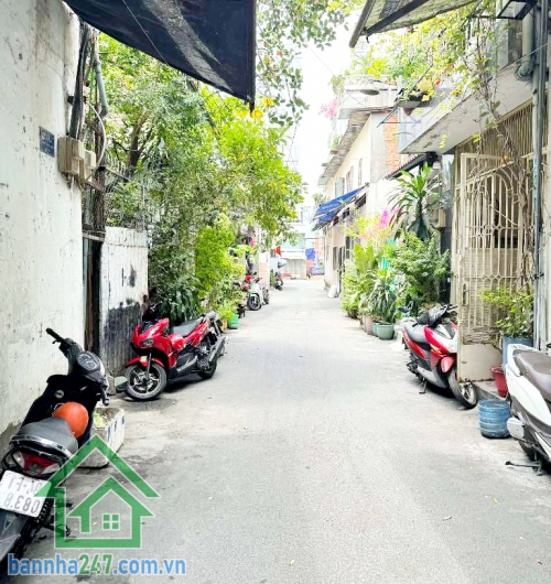 CHỈ 7,78 TỶ – HXH 5M Ô TÔ VÀO NHÀ – NGANG HIẾM (5.5 13)M  – 3 TẦNG - 4PN – 3WC 