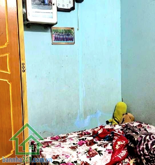CHỈ 7,1 TỶ – HẺM XE HƠI – SÁT ĐẦM SEN - 6 PN – ĐANG CÓ DÒNG TIỀN 10TR/THÁNG Thông tin chi tiết:• Diện tích: 48m²• Kết cấu: Trệt + Lầu• Công năng: 6PN – 2WC