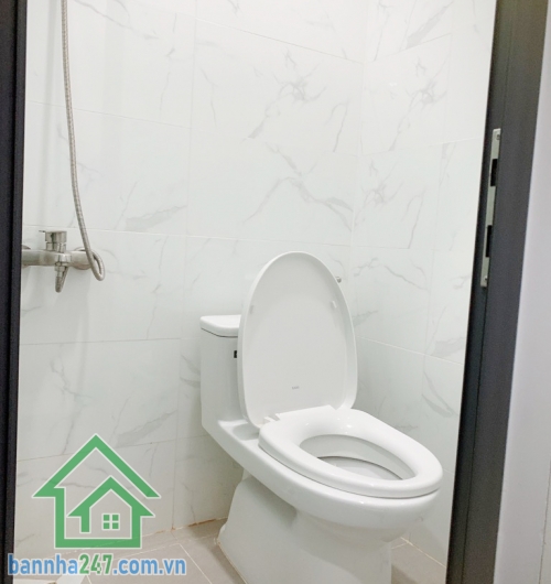 CHỈ 10.45 TỶ – HẺM XE HƠI – 6 TẦNG LUNG LINH – THANG MÁY XỊN – 7PN – 7WC DT: 45/52m² (3.7 x 12m). Kết cấu: 6 tầng BTCT, có thang máy xịn, gồm 7PN, PK, Bếp, Sân thượng rộng.