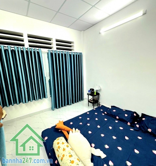 CHỈ 3,65 TỶ – NHÀ ĐẸP KHU VIP DÂN TRÍ – MTKD NGAY NGUYỄN SƠN – CÓ DÒNG TIỀN - 2PN - 2WC Vị trí đẹp: khu VIP dân trí cao, ngay Nguyễn Sơn, gần chợ Tân Hương