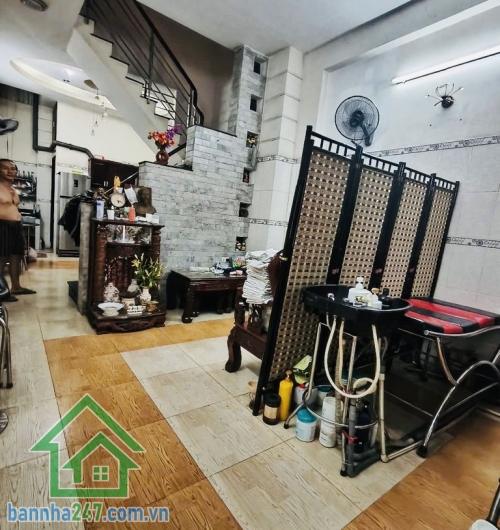 NHÀ MẶT TIỀN BÌNH TÂN – ĐƯỜNG 16M – 4 TẦNG BTCT – 4PN – 5WC – CHỈ 7,1 TỶ  DT: 3.9 x 15m – nở hậu nhẹ, phong thuỷ tốt.  Kết cấu 4 tầng BTCT chắc chắn – 4PN (WC trong phòng)
