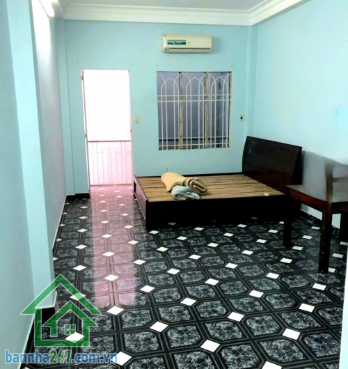 CHỈ 24 TỶ – MTKD HUYẾT MẠCH TÂN BÌNH – NGAY TRUNG TÂM TRIỂN LÃM – DÒNG TIỀN 40TR/THÁNG! Diện tích 108m² (3.6 x 30) – nhà 4 tầng (1 trệt 3 lầu) kiên cố. Đang cho thuê hợp đồng 6 năm, dòng tiền 40 triệu/tháng, mua là có thu nhập ngay!