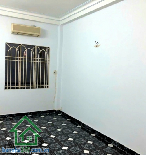 CHỈ 24 TỶ – MTKD HUYẾT MẠCH TÂN BÌNH – NGAY TRUNG TÂM TRIỂN LÃM – DÒNG TIỀN 40TR/THÁNG! Diện tích 108m² (3.6 x 30) – nhà 4 tầng (1 trệt 3 lầu) kiên cố. Đang cho thuê hợp đồng 6 năm, dòng tiền 40 triệu/tháng, mua là có thu nhập ngay!