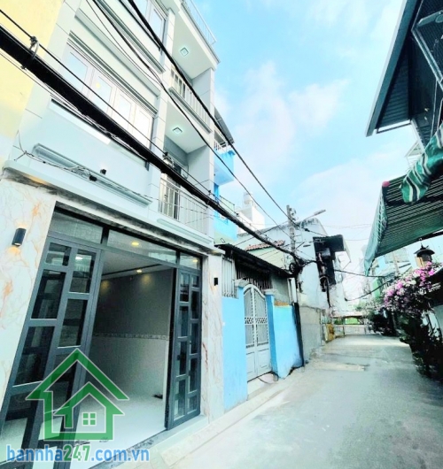 CHỈ 5,4 TỶ – NHÀ HXH THÔNG – VƯỜN LÀI, TÂN PHÚ – 4 TẦNG - DTSD: 120M² - 2PN - 3WC - NHÀ MỚI ĐẸP Diện tích: 4 x 8m Diện tích sử dụng: ~120m² * 1 trệt + 2 lầu + sân thượng