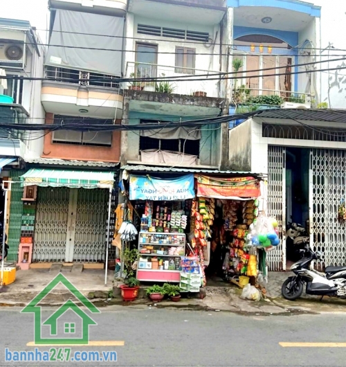CHỈ 7 TỶ – MTKD LÒ SIÊU – HÀNG HIẾM KHÓ TÌM - KINH DOANH SẦM UẤT – TRUNG TÂM QUẬN 11 Thông tin chi tiết: • Diện tích: 30m² • Kết cấu: 1 trệt – 1 lửng – 1 lầu