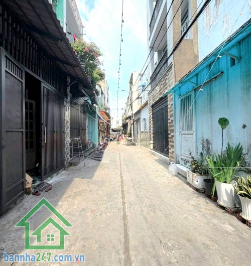 CHỈ 4,85 TỶ – NHÀ 2 MẶT HXH – MÃ LÒ - DT: 60M² (4X15,2)M - 2 TẦNG BTCT - 2PN - 2WC * Diện tích: 4 x 15,2m * Kết cấu: 2 tầng BTCT (1 trệt 1 lầu) * 2 PN - 2WC