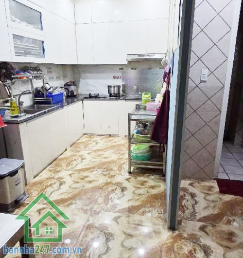 CHỈ 16 TỶ  - MẶT TIỀN TÊN LỬA – SIÊU KINH DOANH ĐA NGÀNH – 4x26.5m – 4 TẦNG –  Vị trí vàng: Mặt tiền Tên Lửa, khu kinh doanh sầm uất bậc nhất Bình Tân – tuyến tuyến đường thương mại tập trung chuỗi cửa hàng, showroom, ngân hàng, spa, cafe...