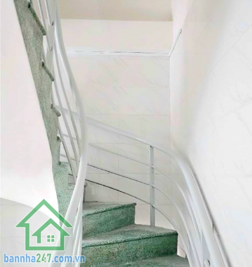 CHỈ 6,5 TỶ – NHÀ 4 TẦNG BTCT – HẺM 8M – CÁCH MẶT TIỀN 2 CĂN – LÔ TƯ, BÌNH TÂN - 4PN, 4WC Kết cấu: Trệt, 2 lầu, sân thượng – BTCT kiên cố 4PN, 4WC, 1 phòng thờ.