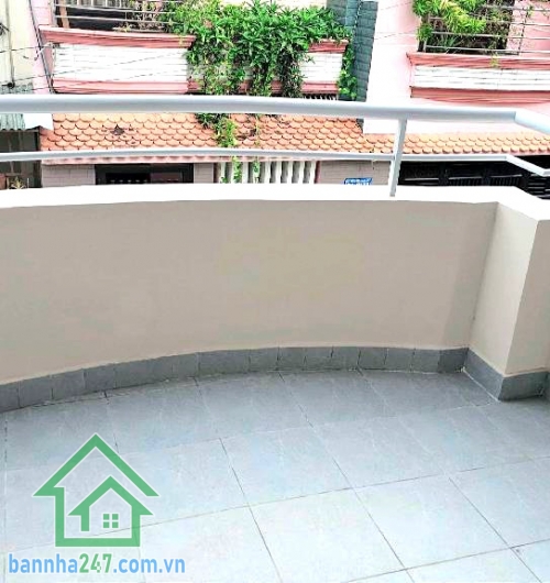 CHỈ 6,5 TỶ – NHÀ 4 TẦNG BTCT – HẺM 8M – CÁCH MẶT TIỀN 2 CĂN – LÔ TƯ, BÌNH TÂN - 4PN, 4WC Kết cấu: Trệt, 2 lầu, sân thượng – BTCT kiên cố 4PN, 4WC, 1 phòng thờ.