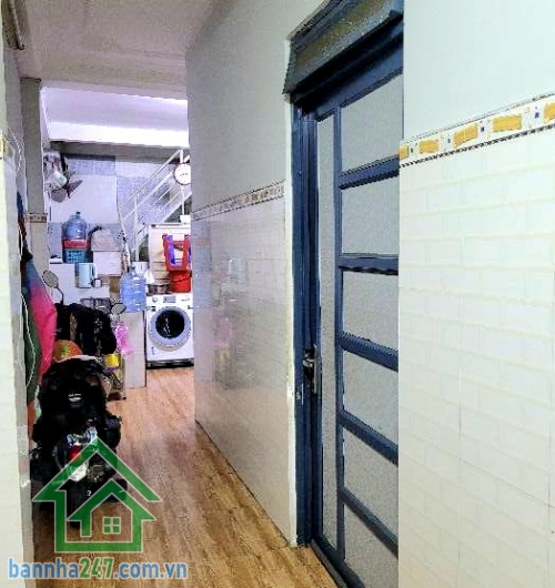 CHỈ 9,9 TỶ – HXH 5M THẲNG 1 TRỤC – SÁT MẶT TIỀN KHU BÀU CÁT - 4 TẦNG – 6 PN – KHAI THÁC DÒNG TIỀN DT: 4m x 16m – sổ vuông vức Hẻm xe hơi 5m, thẳng 1 trục, vài bước ra Đồng Đen – Bàu Cát