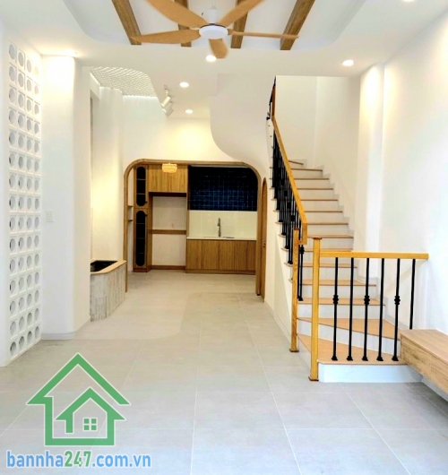 CHỈ 7,5 TỶ – HẺM NHỰA 6M – TÂN QUÝ – GÒ DẦU – Ô TÔ NGỦ TRONG NHÀ DT: 48m² (4x12)m – 4PN – 3WC – NHÀ ĐẸP Ở NGAY Kết cấu: 1 trệt 2 lầu – 4PN, 3WC, nhà mới đẹp