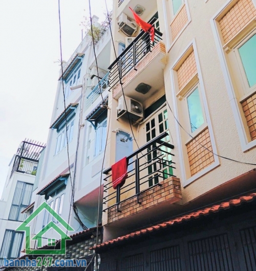 CHỈ 3,55 TỶ - VỊ TRÍ ĐẮC ĐỊA - HXH THÔNG - GÓC 2 MẶT TIỀN CỰC THOÁNG - NGAY ÂU CƠ - NI SƯ HUỲNH LIÊN - TRUNG TÂM TÂN BÌNH Khu an ninh yên tĩnh, gần vòng xoay Bảy Hiền. 