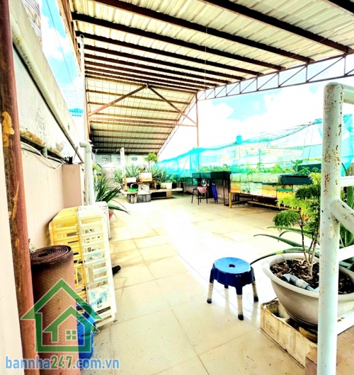 20,9 TỶ (TL) – MTKD CHỢ VẢI PHÚ THỌ HÒA – TÂN PHÚ – NGANG 4,6M NỞ HẬU - 6 PN - 4 PN Vị trí đắc địa: trung tâm chợ vải Phú Thọ Hòa, gần Lũy Bán Bích – Nguyễn Sơn