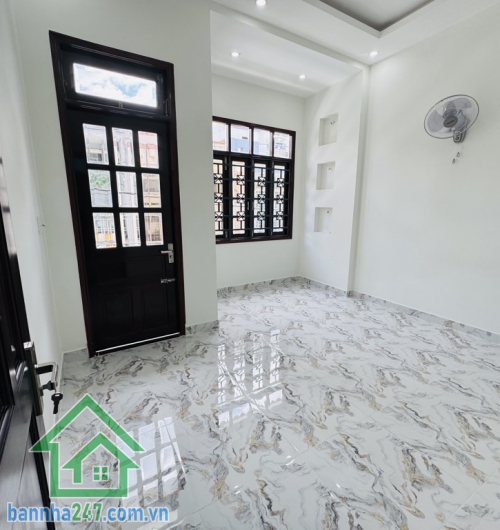 LÊ THÚC HOẠCH – NHÀ ĐẸP 2 TẦNG – HẺM XE HƠI – CHỈ 6.1 TỶ.
