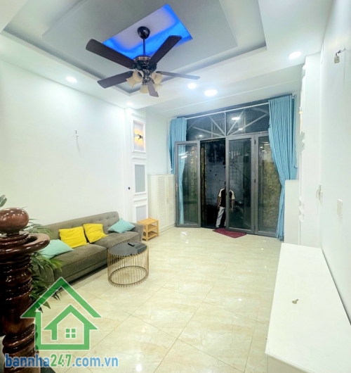 CHỈ 5,2 TỶ - NHÀ ĐẸP HƯƠNG LỘ 2 – DT 46m² (4 x 11,5) – 4 TẦNG – 4PN – 4WC – TẶNG FULL NỘI THẤT – SỔ VUÔNG A4 Nhà vào ở ngay: Kết cấu 1 trệt – 2 lầu – mái bê tông.