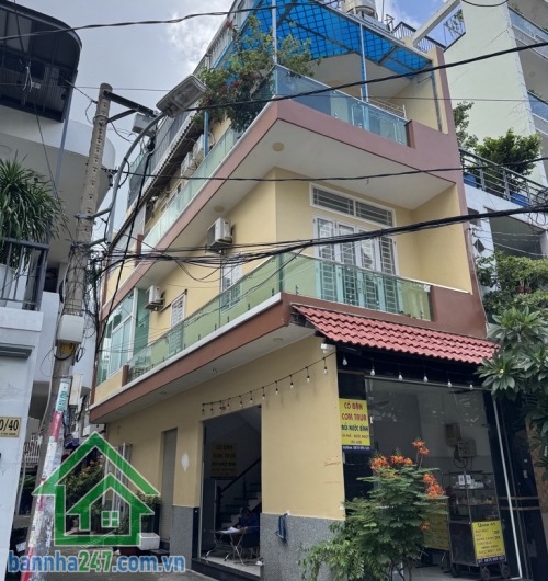 CHỈ 10,5 TỶ – GÓC 2MT HẺM 8M NHỰA – TÂN THÀNH, TÂN PHÚ – DÒNG TIỀN 25TR/THÁNG DT: 47m² (4x14m). Kết cấu: 3 tầng kiên cố, 6PN – 6WC. Hiện đang cho thuê thu nhập 25 triệu/tháng. 
