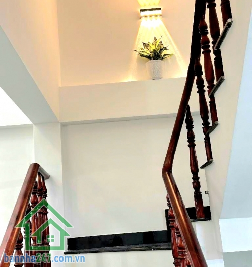 CHỈ 5,69 TỶ – NHÀ ĐẸP MỚI HOÀN THIỆN – SỔ HOÀN CÔNG MỚI – 4 TẦNG – 4PN – 3WC – DT 44m² (4,2x11) 