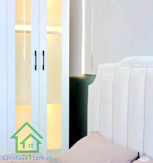  5,15 TỶ – HẺM XE TẢI 6M THÔNG – TÂN KỲ TÂN QUÝ – NHÀ MỚI Ở LIỀN – DT 40M² (4x10)m – 3PN – 2WC Nhà đẹp mới tinh – BTCT kiên cố * Diện tích: 4 x 10m * Kết cấu: 1 trệt + 1 lửng + 1 lầu* Công năng đầy đủ: 3PN – 2WC * Nội thất xịn, chỉ việc xách vali vào ở ng