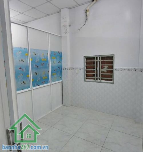 NHỈNH 4 TỶ – NHÀ 2 TẦNG HẺM XE HƠI 5M – NGÃ TƯ 4 XÃ, BÌNH TÂN DT: 4x10m, vuông vức, công nhận đủ. Kết cấu: 1 trệt 1 lầu, 2PN – 2WC, đầy đủ công năng. Hẻm Xe hơi. 