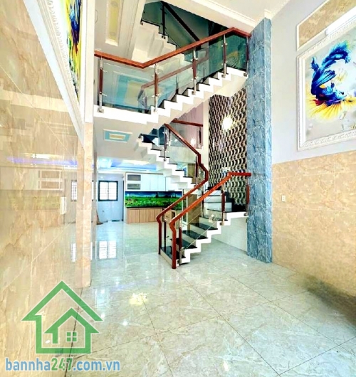 CHỈ 6,85 TỶ - SIÊU PHẨM 5 TẦNG – FULL NỘI THẤT – MTKD HẺM XE TẢI BÌNH TRỊ ĐÔNG - VỪA Ở – VỪA KINH DOANH – 4 PN – 4 WC - VỊ TRÍ HIẾM Diện tích: 4m x 13m – CN 48m²