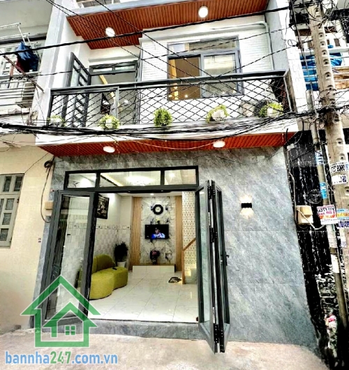  TỶ - NHÀ XE HƠI ĐỖ CỬA – ĐƯỜNG SỐ 6 – QUẬN BÌNH TÂN - NHÀ MỚI ĐẸP 100% – FULL NỘI THẤT – XEM NHÀ 24/24 Diện tích: 19m² (5 x 4,5)m Kết cấu: 2 tầng BTCT kiên cố - 2PN - WC