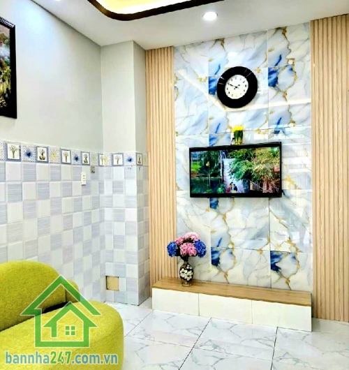  TỶ - NHÀ XE HƠI ĐỖ CỬA – ĐƯỜNG SỐ 6 – QUẬN BÌNH TÂN - NHÀ MỚI ĐẸP 100% – FULL NỘI THẤT – XEM NHÀ 24/24 Diện tích: 19m² (5 x 4,5)m Kết cấu: 2 tầng BTCT kiên cố - 2PN - WC