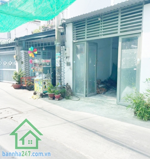 CHỈ 6,6 TỶ - MTKD ĐƯỜNG XE TẢI – SÁT QL1A – 100M² –   P. Bình Hưng Hòa A, Q. Bình Tân – Giáp Tân Phú, Ngã Tư Bốn Xã DT: 4 x 25m, nở hậu – Nhà cấp 4, tiện sửa chữa, xây mới.