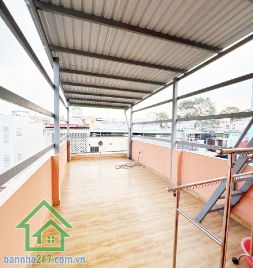 CHỈ HƠN 7 TỶ – CHDV 33M² X 5 TẦNG – DÒNG TIỀN 18-26TR/THÁNG – QUẬN 10, NGAY NGÃ 7 LÝ THÁI TỔ Diện tích: 33m², nở hậu, sổ hồng chính chủ, hoàn công đầy đủ Kết cấu: 1 trệt, 1 lửng, 3 lầu kiên cố  - Công năng: 3PN – 5WC, có thể cải tạo thành 4PN - Hiện đang 