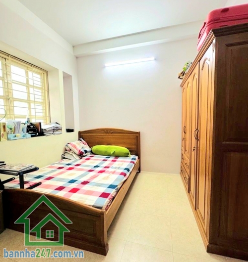 CHỈ 5,2 TỶ – NHÀ TRẦN VĂN ƠN – TÂN PHÚ – Ở NGAY - 46m² – 3 TẦNG – 3PN – 3WC – NHÀ ĐẸP  Diện tích: 46m² - 1 trệt + 2 lầu (3 tầng) 3 PN – 3 WC (mỗi phòng 1 WC riêng)