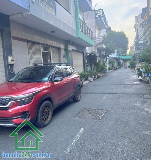 CHỈ 5.3 TỶ – NHÀ ĐẸP 4 TẦNG – FULL NỘI THẤT XỊN – NGAY NGÃ TƯ GÒ MÂY, AEON TÂN PHÚ.  DT: 4x10m – vuông vức, phong thủy tốt. 1 trệt 2 lầu, 2PN rộng, 4WC riêng.