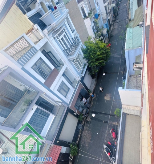 CHỈ 5.3 TỶ – NHÀ ĐẸP 4 TẦNG – FULL NỘI THẤT XỊN – NGAY NGÃ TƯ GÒ MÂY, AEON TÂN PHÚ.  DT: 4x10m – vuông vức, phong thủy tốt. 1 trệt 2 lầu, 2PN rộng, 4WC riêng.